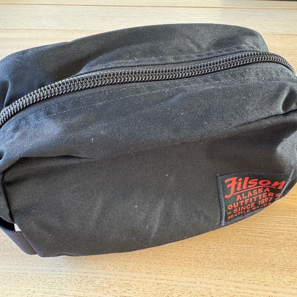 Filson Dopp kit - Toiletry Kit - Picture 1 of 4